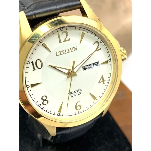 Citizen Gold and White Men's Watch - Picture 13 of 15